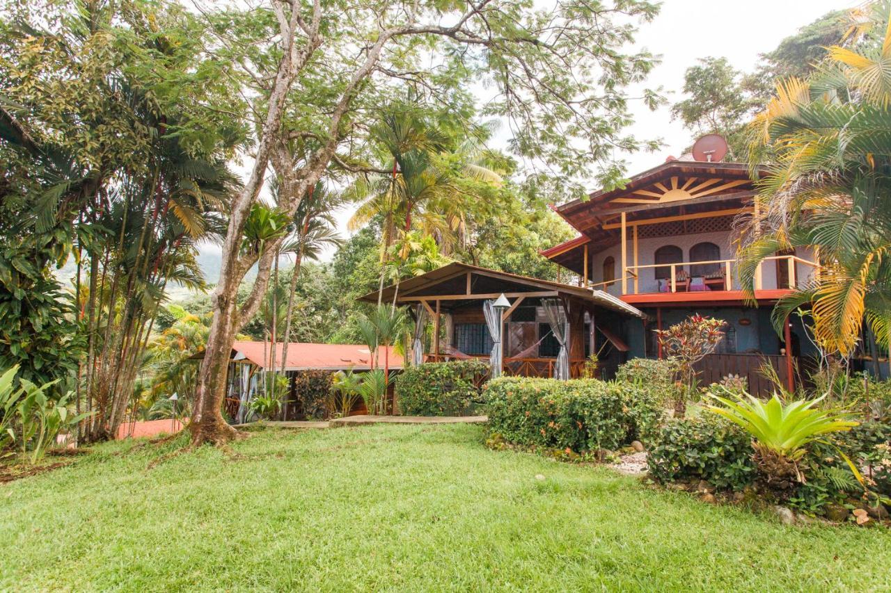 Pacific Edge Eco Lodge ドミニカル エクステリア 写真